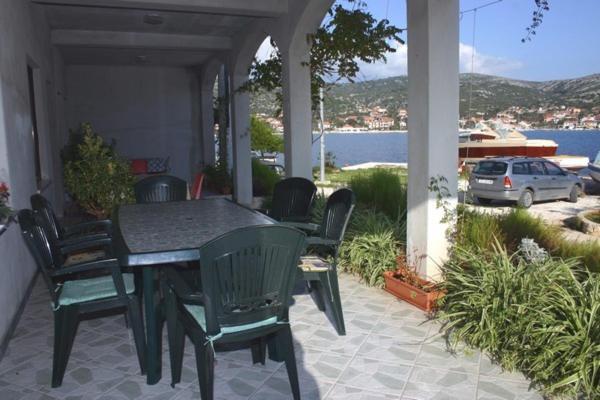 Apartments Ivan Orlic Vinišće 객실 사진